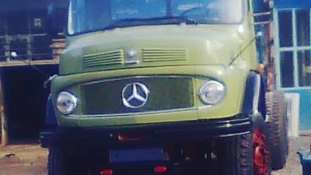 İki ve tek dingilli Benz kamyonlarının revizyon onarımları: Tahran'daki Sochians şirketinin özel hizmetleri İki ve tek dingilli Benz kamyonlarının revizyon onarımları: Tahran'daki Sochians şirketinin özel hizmetleri